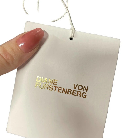 Diane von Furstenberg Long-Sleeve Banded‎ Overlay Lace Midi-Length Dress Size 0 - Picture 13 of 15